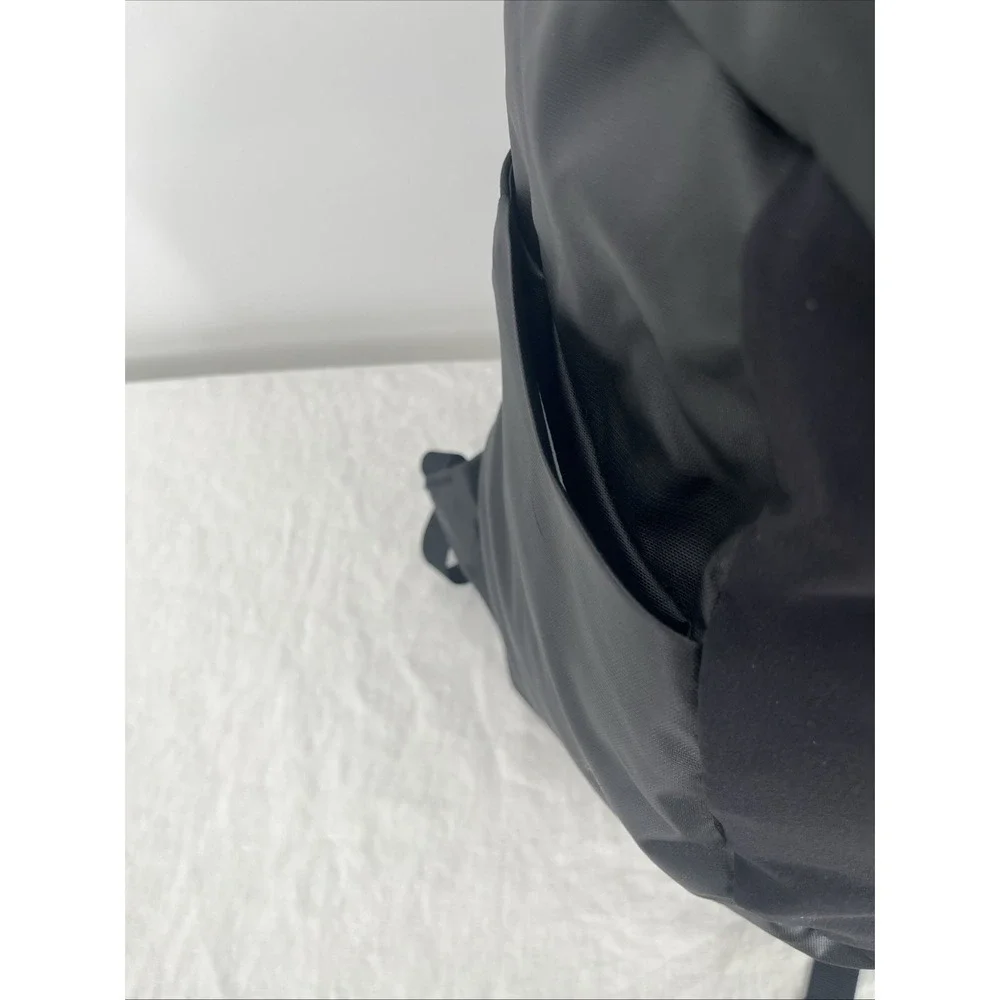 The North Face Unisex Black Aurora Backpack 22L Commuter Weather Resistant